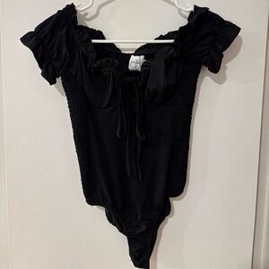 Black short sleeve bodysuit PP